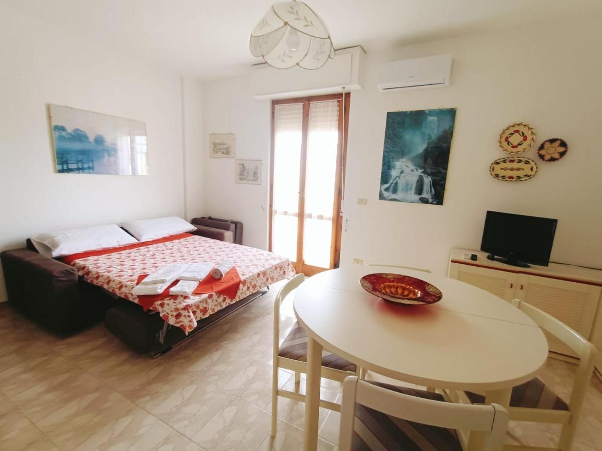 Apartment Europa37 *