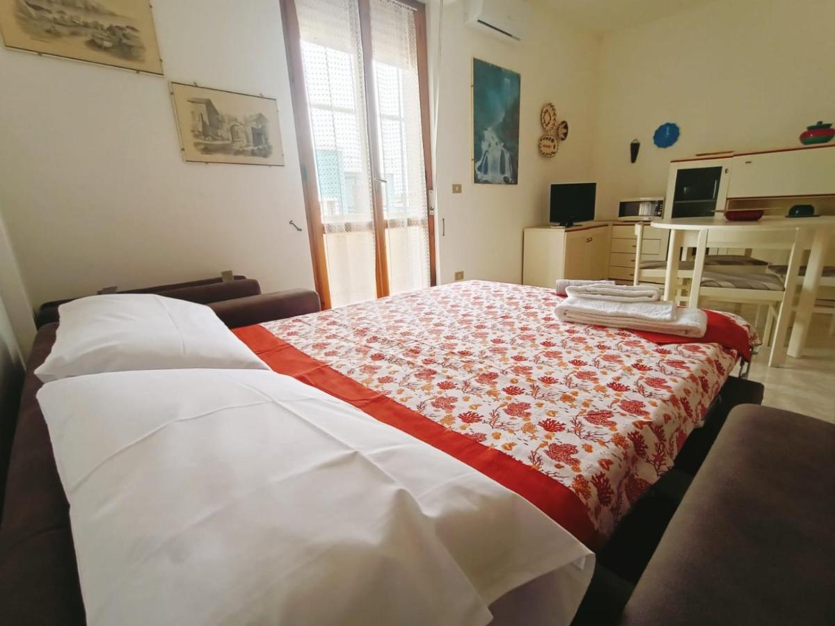 Apartment Europa37 *